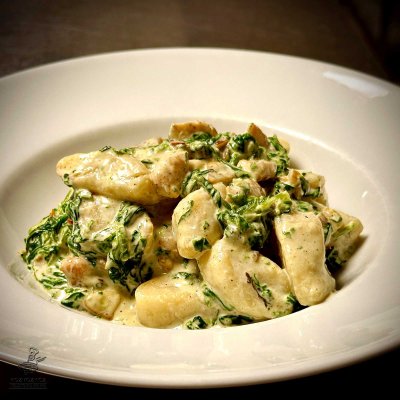 GNOCCHI CON POLLO SPINACI