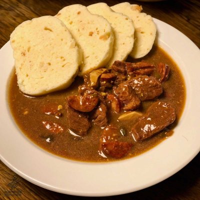 Rozlítaný španělský ptáček, domácí houskový knedlík