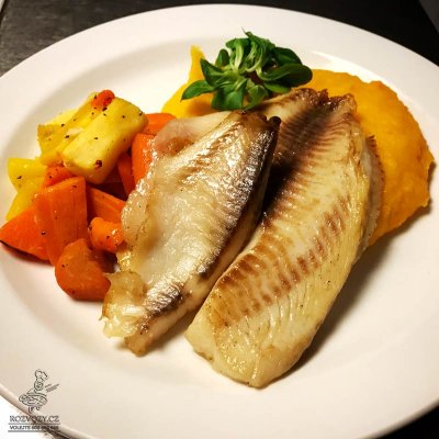 Grilovaný filet tilapie, bramborovo-dýňové pyré