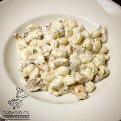 Gnocchi funghi con pollo