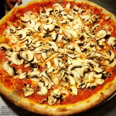 Pizza funghi