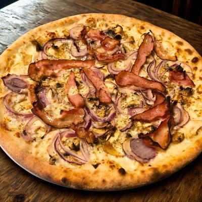 Pizza alla oregano e cipolla