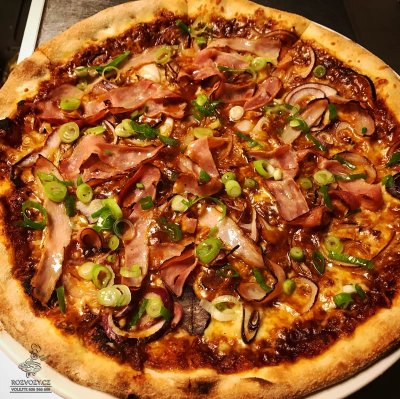 Pizza BBQ e pancetta