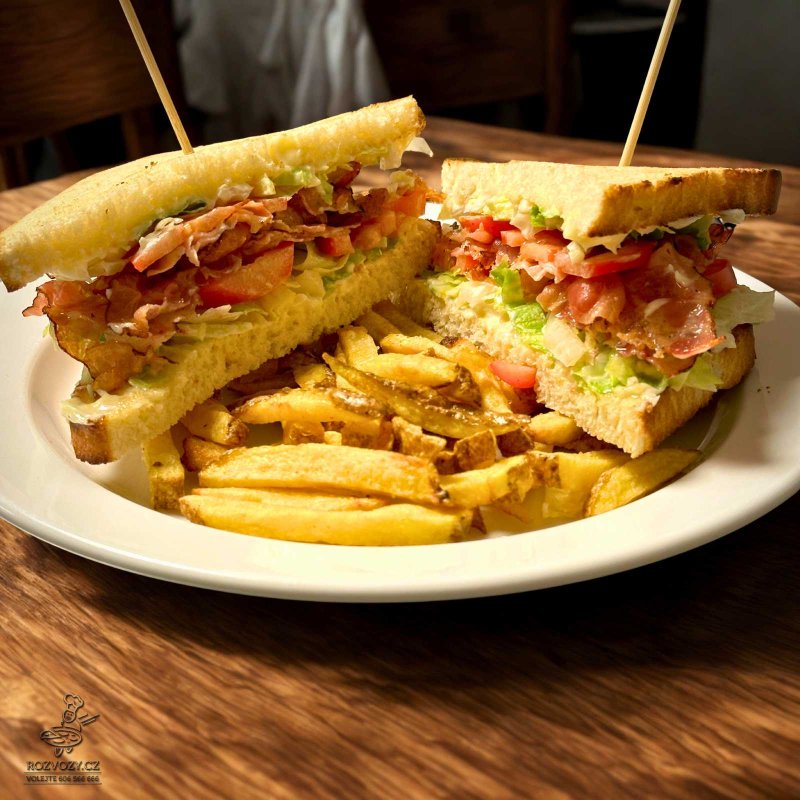 Sandwich BLT, domácí hranolky