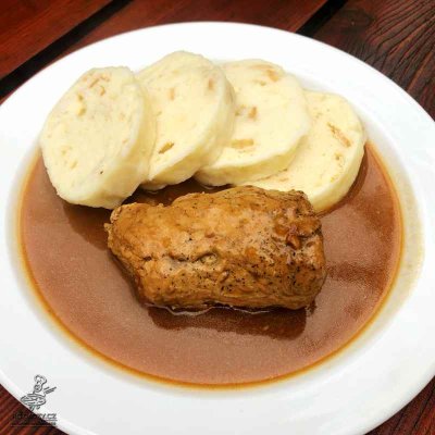 Španělský ptáček z vepřové pečeně, silná masová šťáva, domácí houskový knedlík