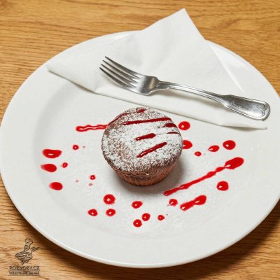 ČOKOLÁDOVÝ DORTÍK S TEKUTÝM VNITŘKEM