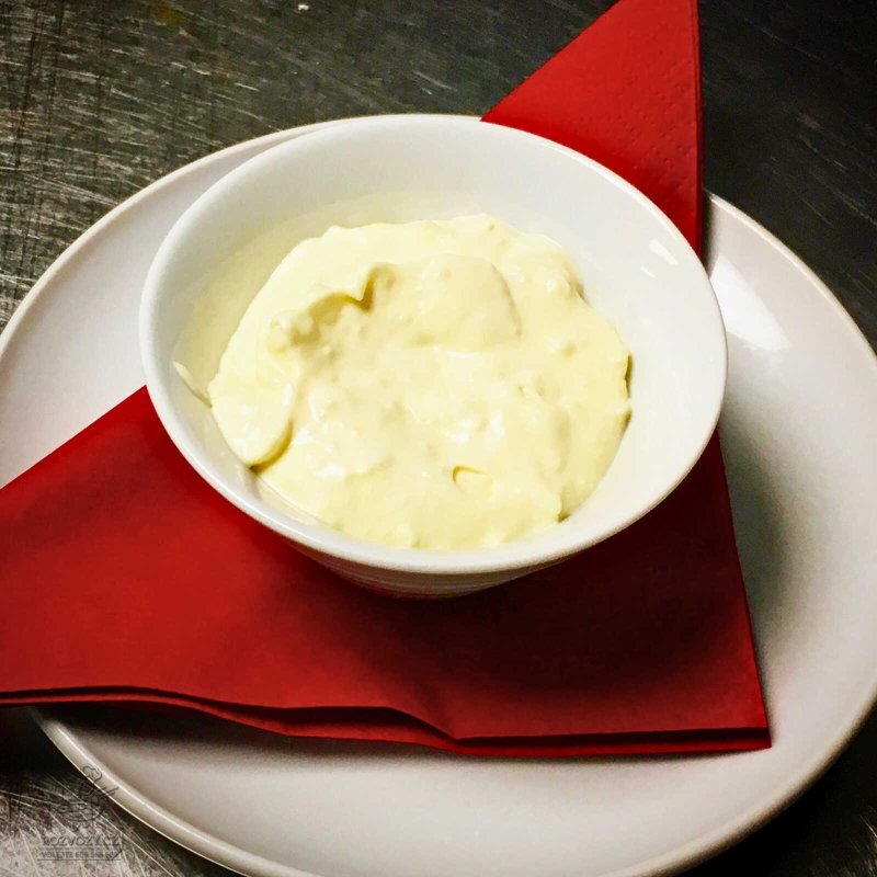 ČESNEKOVÝ DIP