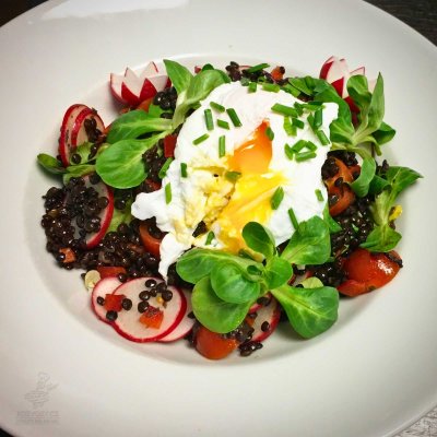 SALÁT Z ČERNÉ ČOČKY, ZASTŘENÉ VEJCE