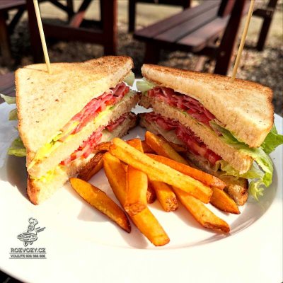 SANDWICH BLT (CLUB), DOMÁCÍ HRANOLKY